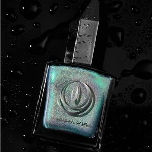 Moon Cat 
FULL SCREAM AHEAD is a light mint green holographic shimmer polish.